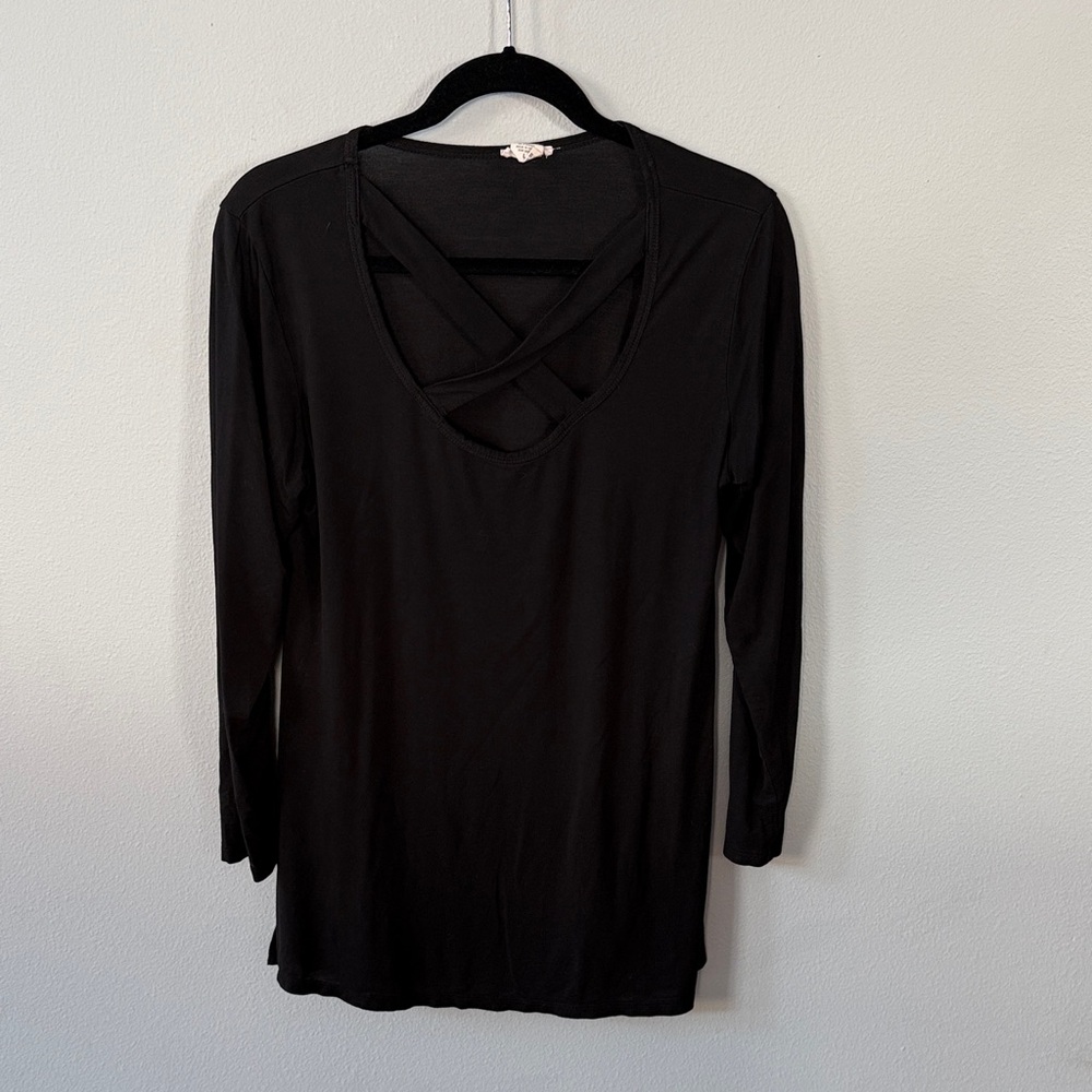 Yelete Black Long-Sleeve Crisscross Front Tunic